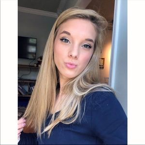 Meet your Posher, Chelsie